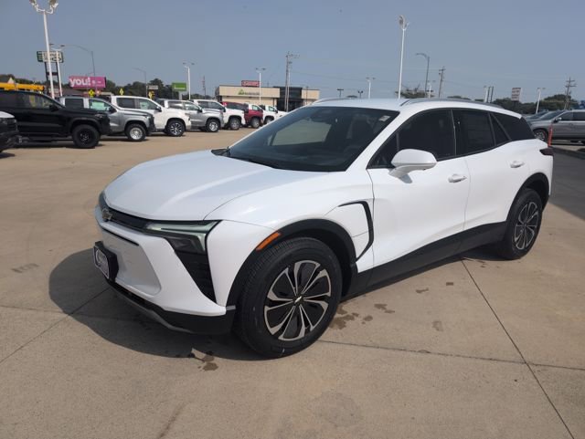 New 2025 Chevrolet Blazer EV LT image 3