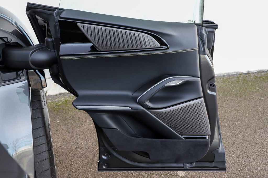 Certified 2025 Ferrari Purosangue image 22