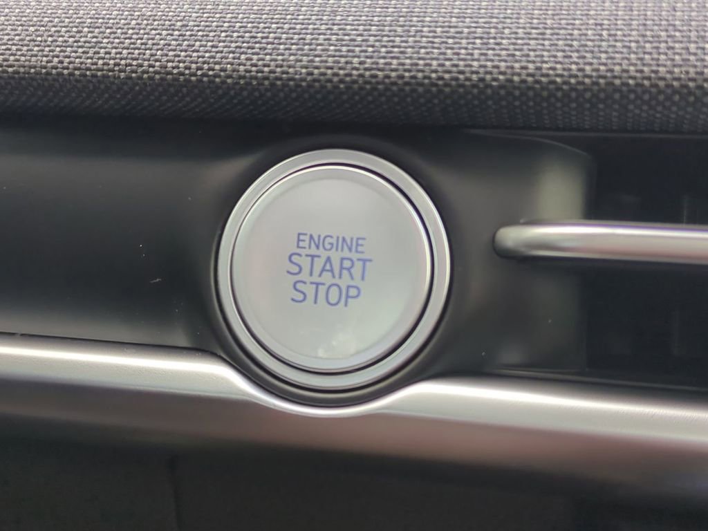 New 2026 Hyundai Tucson Limited image 38