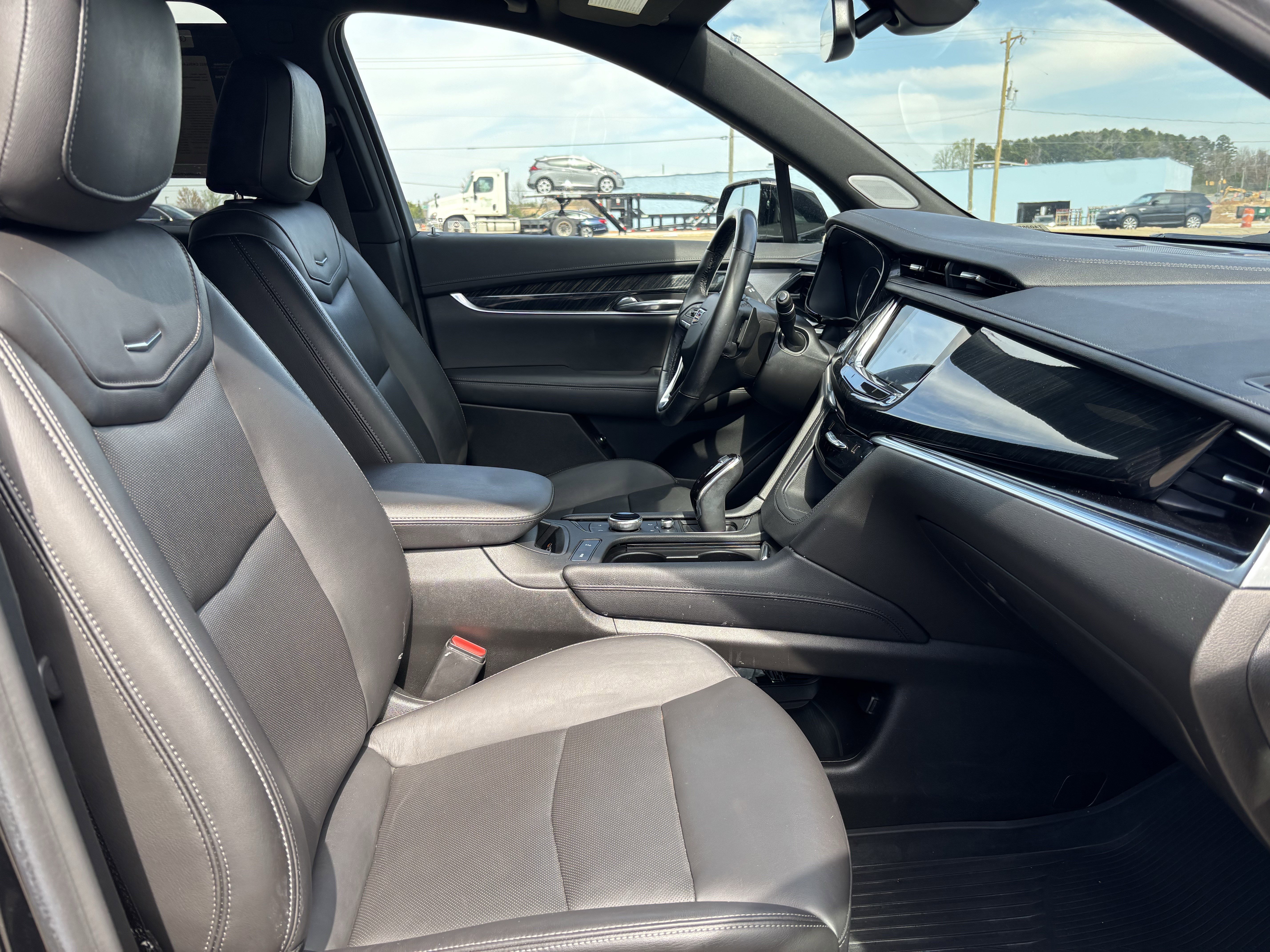 Used 2022 Cadillac XT6 Premium Luxury image 20