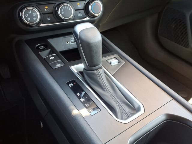 Used 2025 Nissan Kicks S image 17