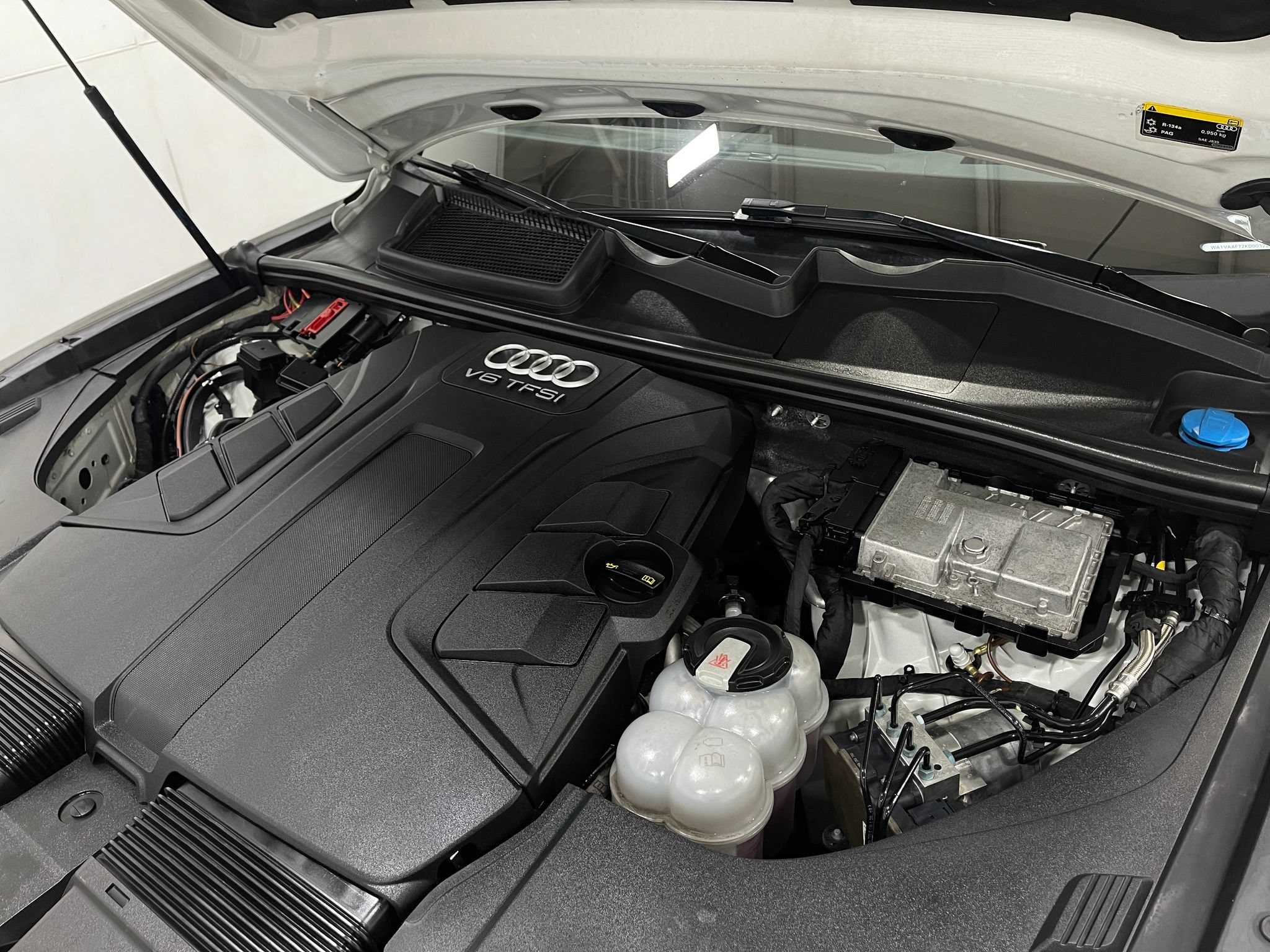 Used 2019 Audi Q7 3.0T Prestige w/ Prestige Package AWD/4WD image 28