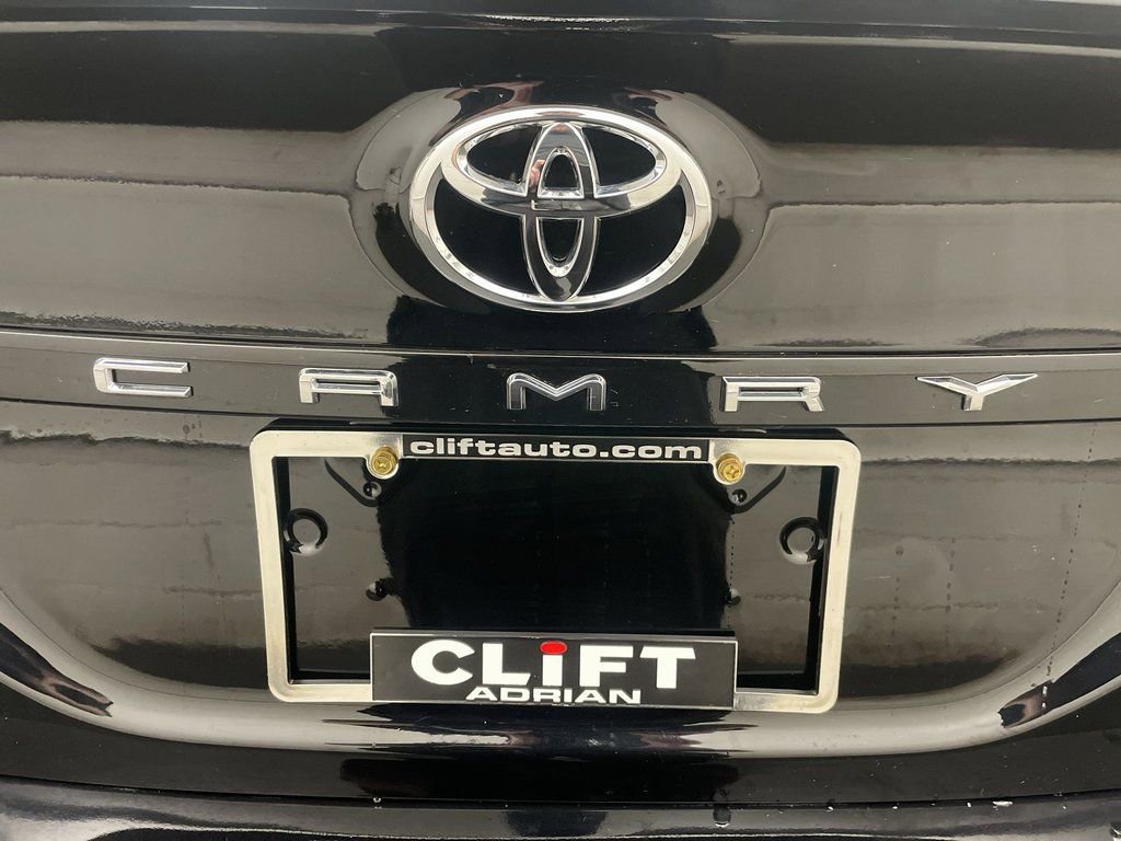 Used 2022 Toyota Camry SE w/ Convenience Package image 25