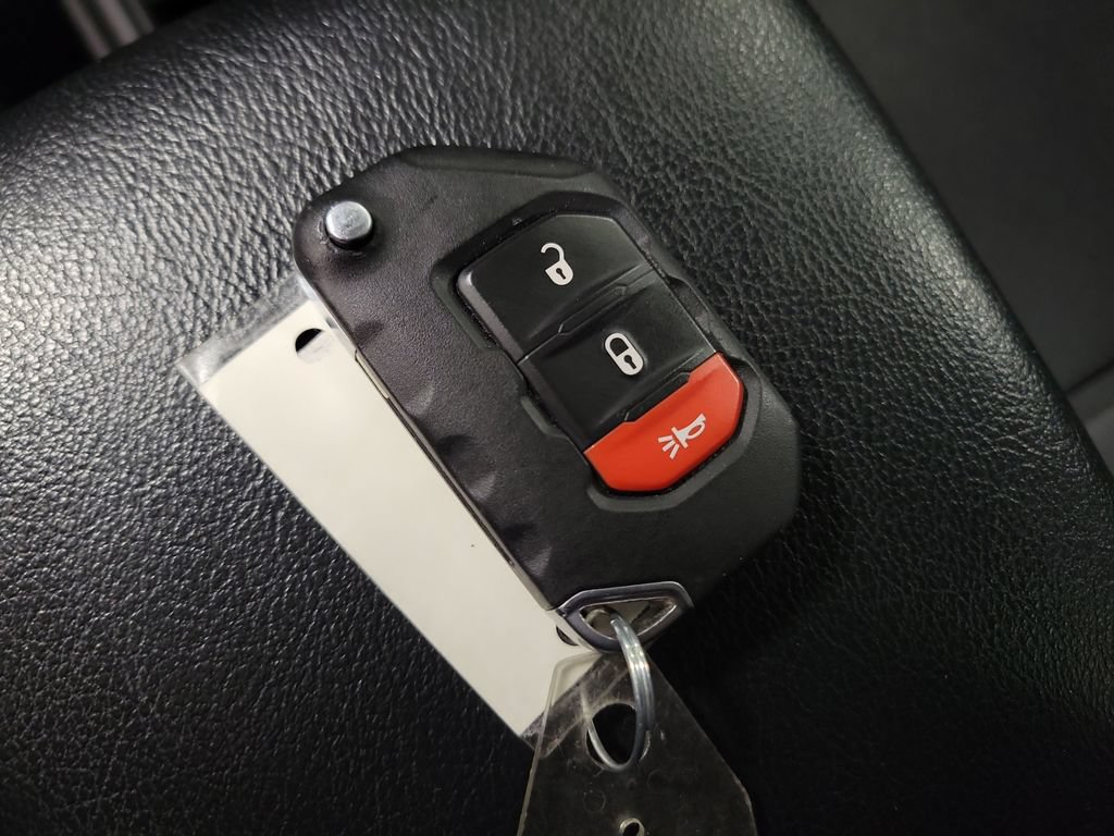 Used 2024 Jeep Wrangler Unlimited Sport AWD/4WD image 15