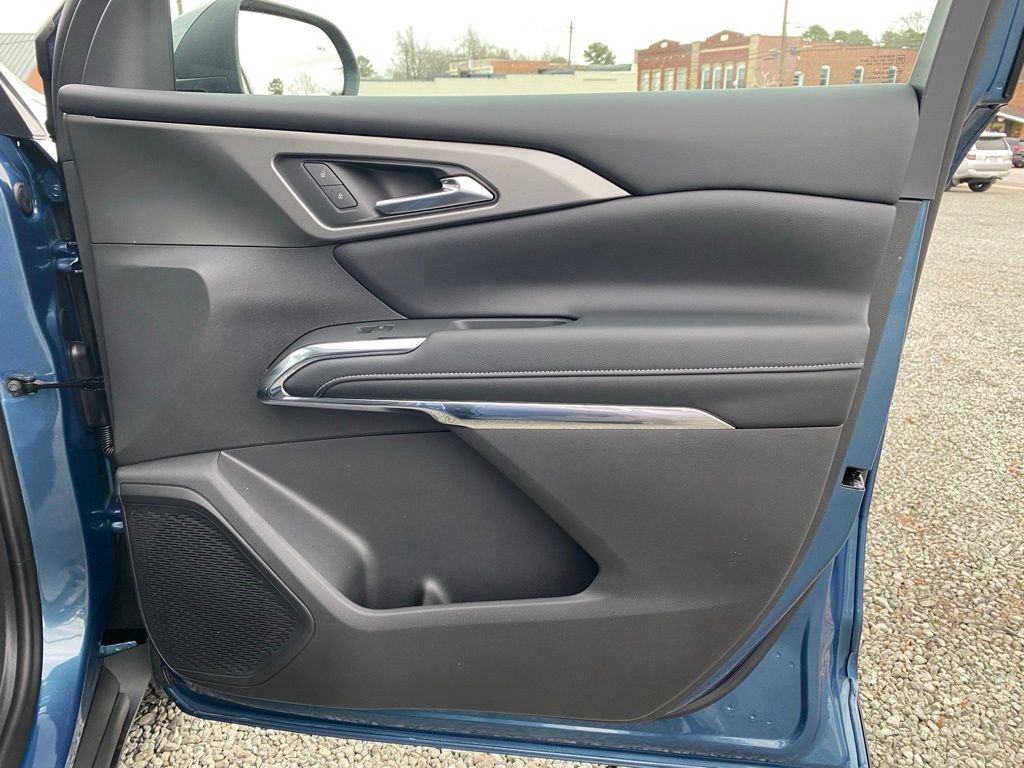 New 2026 Chevrolet Traverse LT w/ Sun and Wheel Package image 23