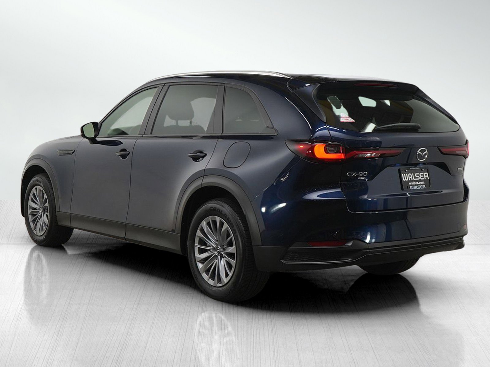 Used 2024 MAZDA CX-90 3.3 Turbo w/ Select Package AWD/4WD image 3