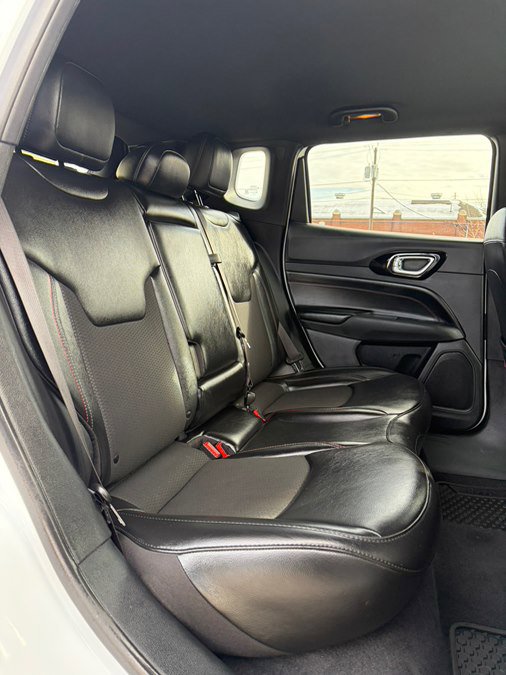 Used 2023 Jeep Compass Trailhawk image 17