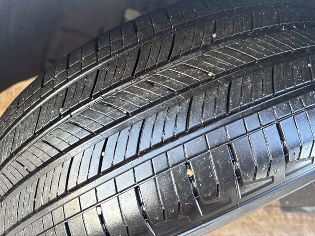 Certified 2024 Chevrolet Equinox LT w/ LPO, Floor Liner Package image 28