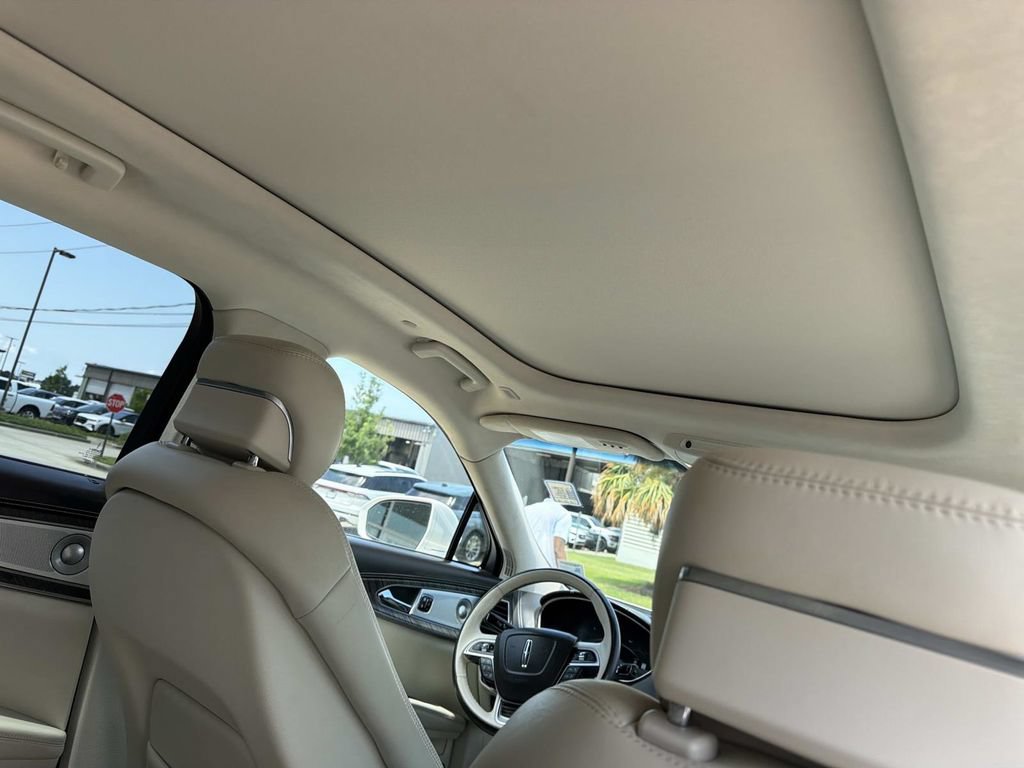 Certified 2020 Lincoln Nautilus Black Label w/ Cargo Utility Package AWD/4WD image 11