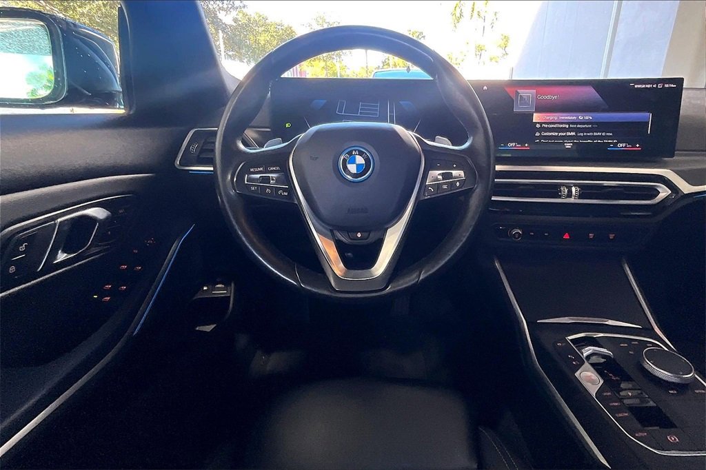 Used 2024 BMW 330e xDrive image 5