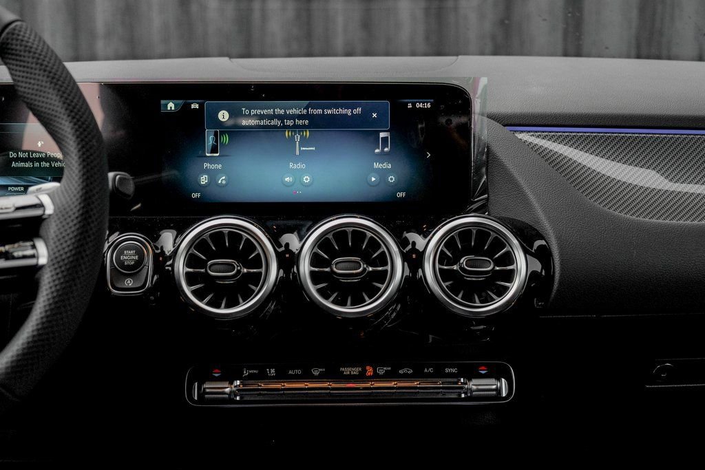 New 2026 Mercedes-Benz GLA 35 AMG 4MATIC image 21