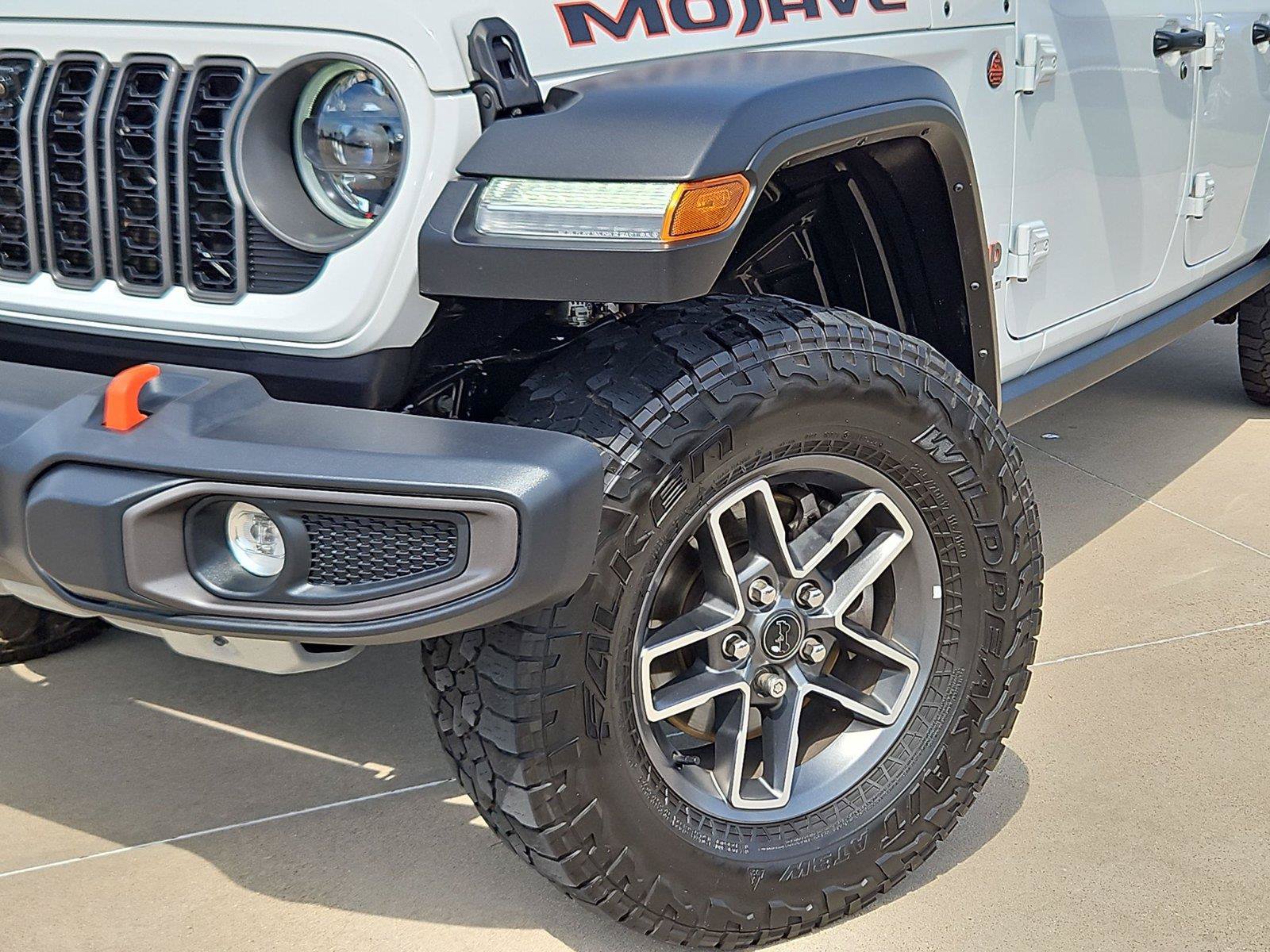 Used 2025 Jeep Gladiator Mojave w/ Safety Group AWD/4WD image 7