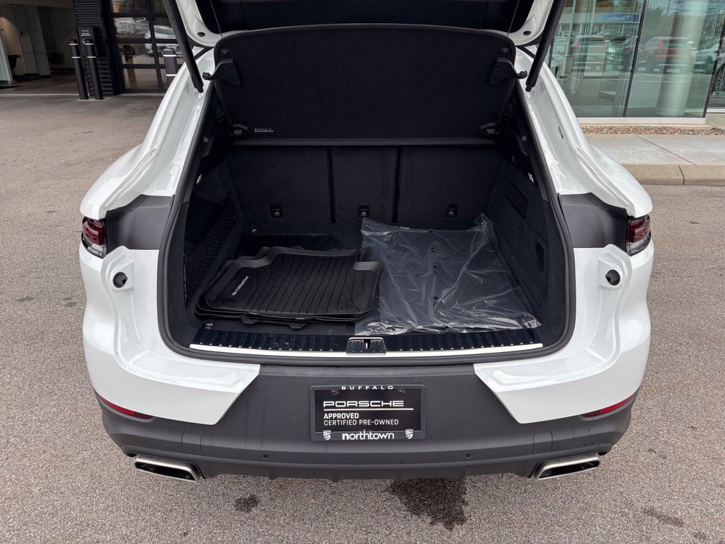 Certified 2026 Porsche Cayenne Coupe AWD/4WD image 11