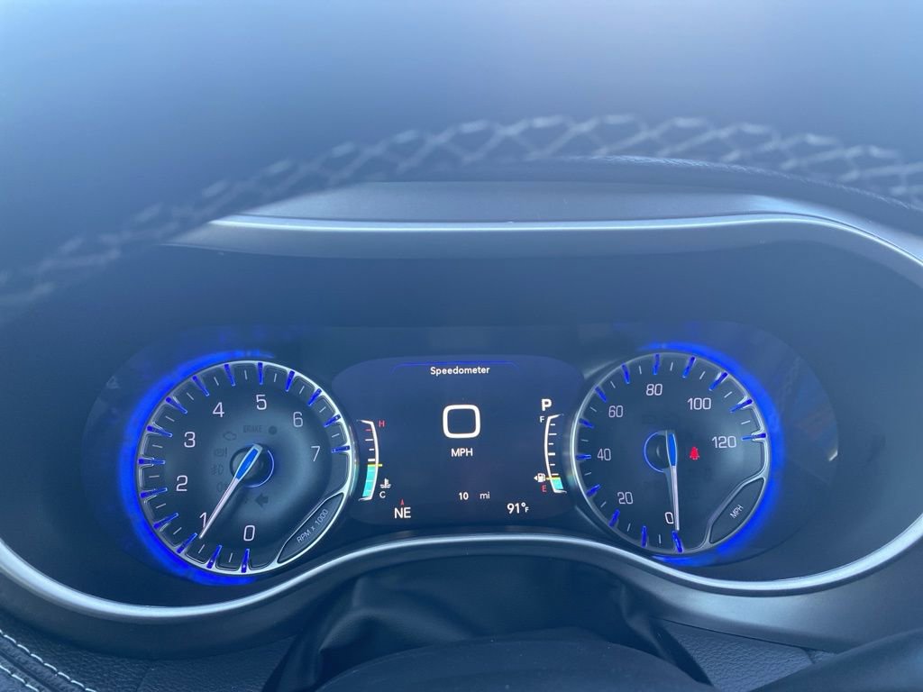 New 2026 Chrysler Pacifica Select FWD image 19
