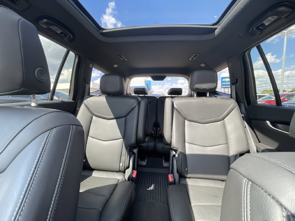 Used 2025 Cadillac XT6 Premium Luxury w/ Technology Package FWD image 20