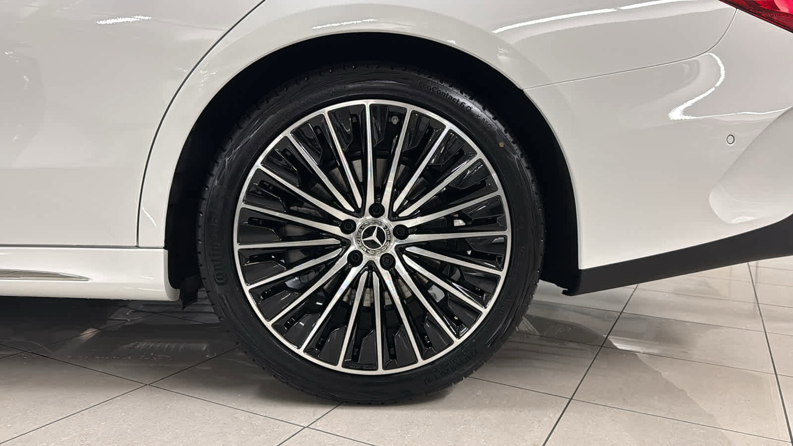 New 2026 Mercedes-Benz E 350 4MATIC Sedan image 12