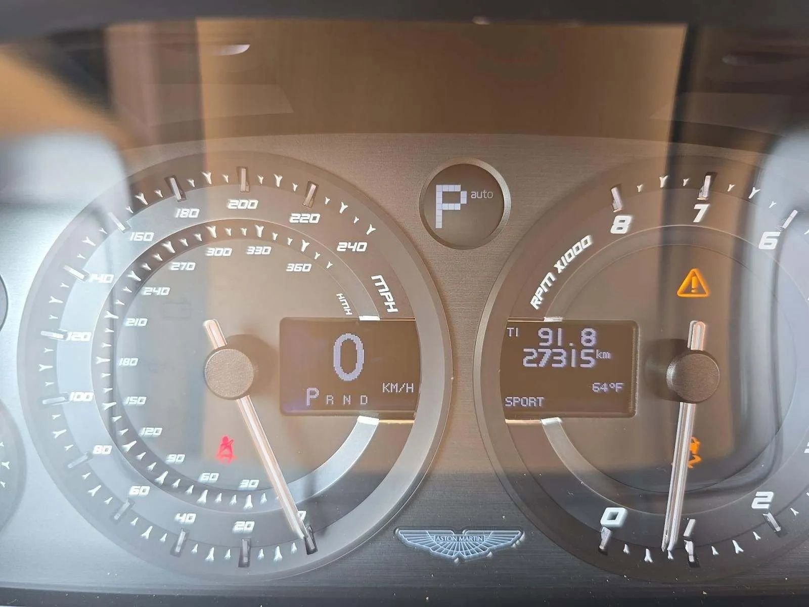 Used 2015 Aston Martin Vanquish Volante RWD image 7