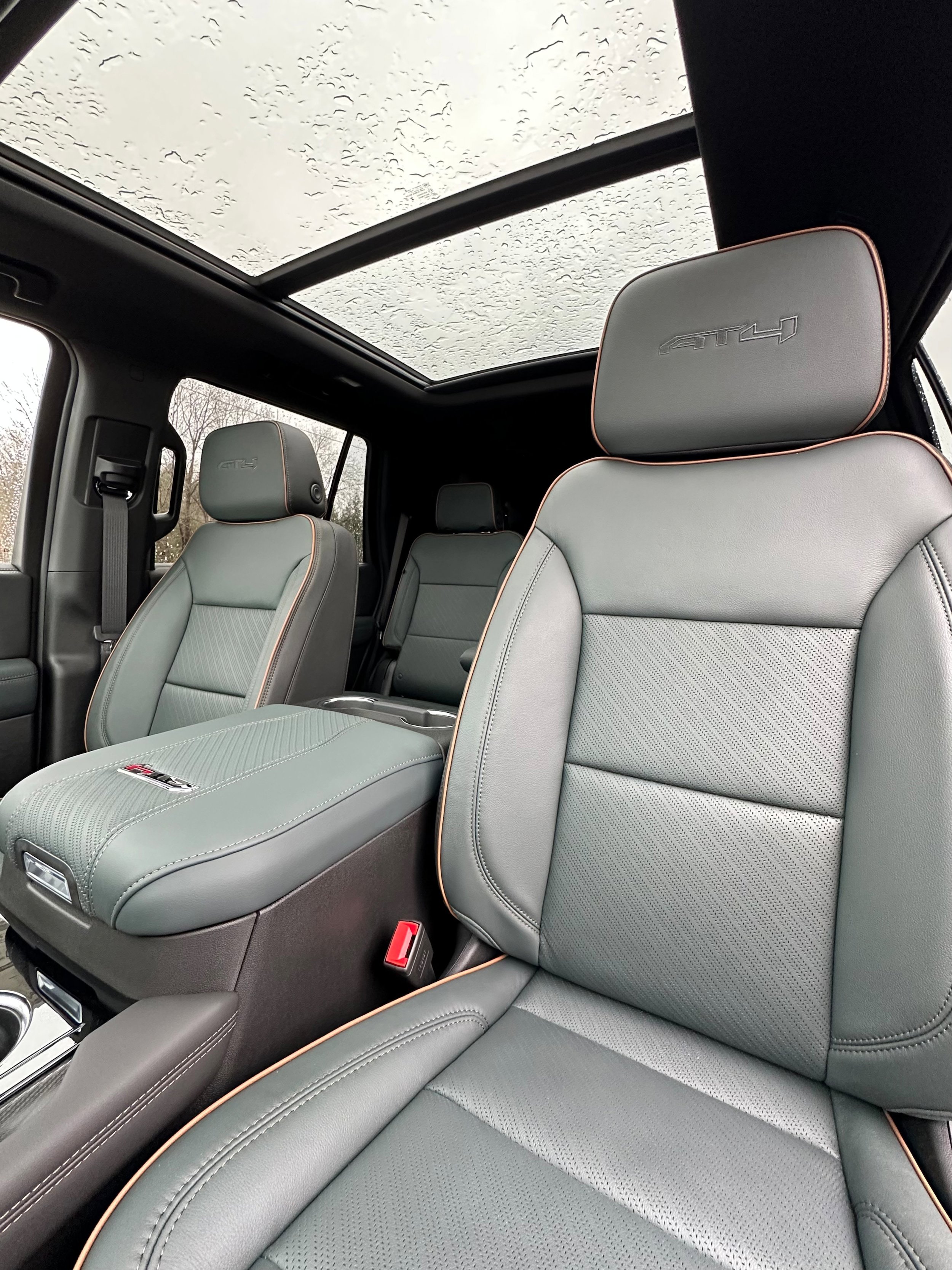 New 2026 GMC Yukon AT4 w/ LPO, Floor Liner Package AWD/4WD image 14