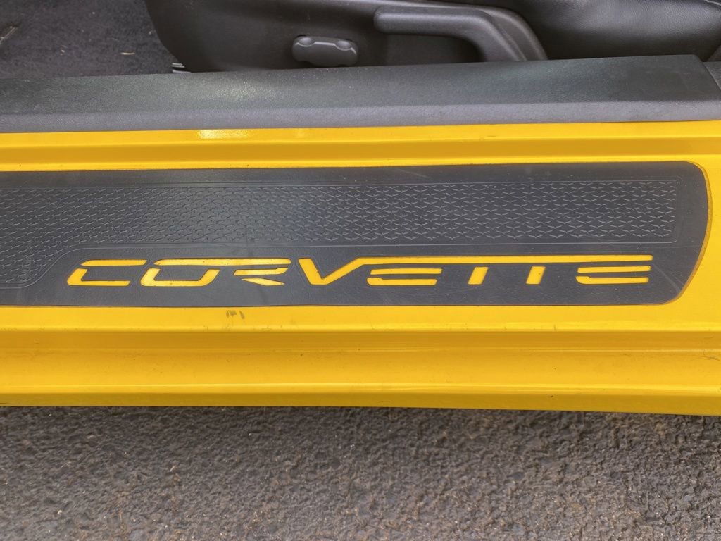 Used 2006 Chevrolet Corvette Coupe w/ Preferred Equipment Group image 25