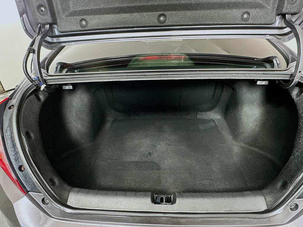 Used 2018 Honda Civic EX-L image 25