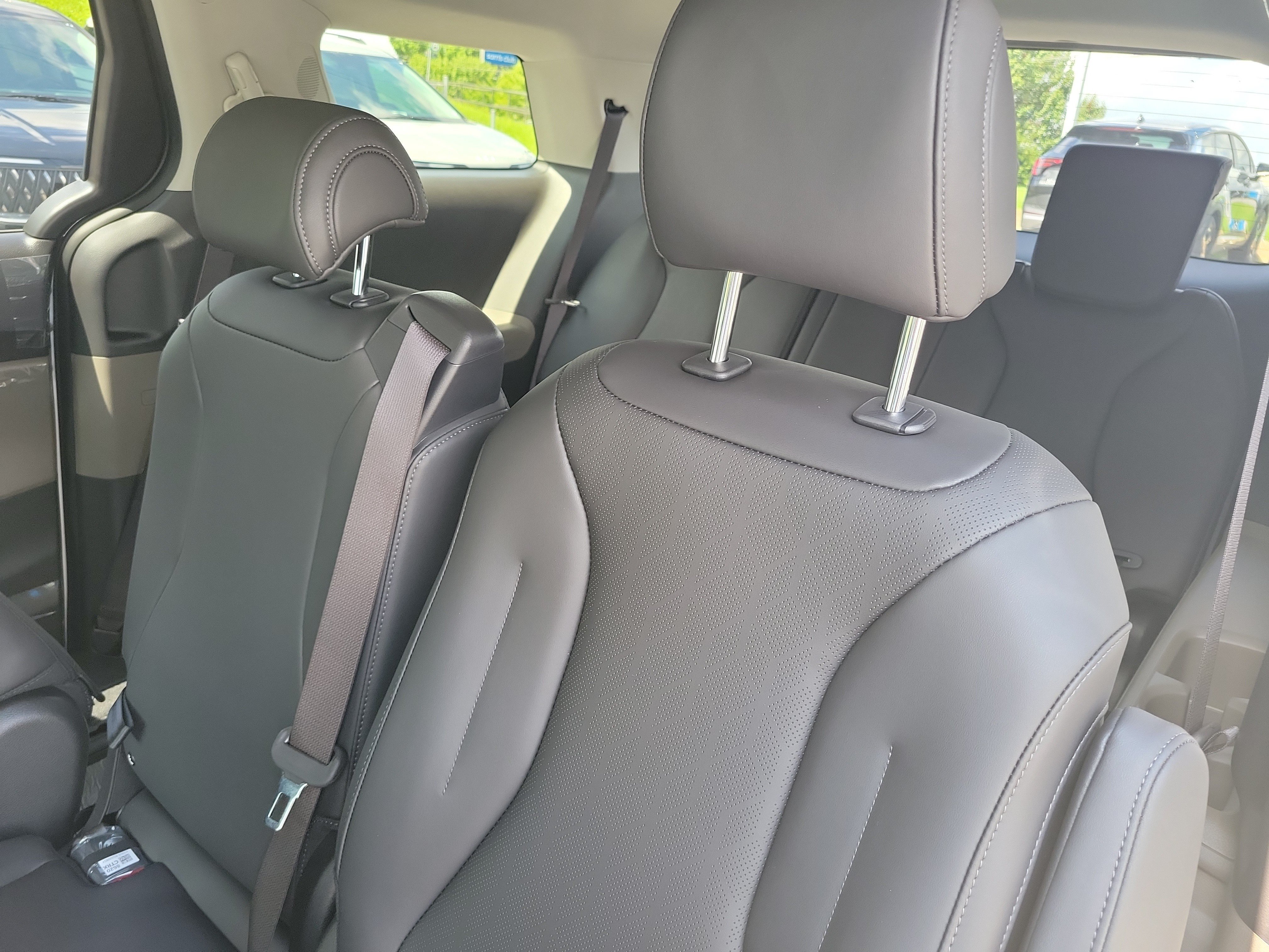 New 2026 Kia Carnival LXS FWD image 11