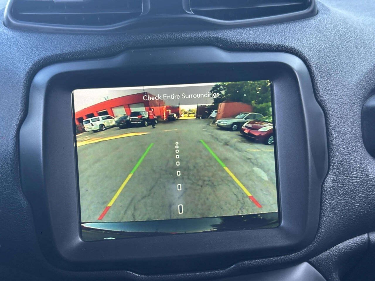 Used 2022 Jeep Renegade Latitude AWD/4WD image 15