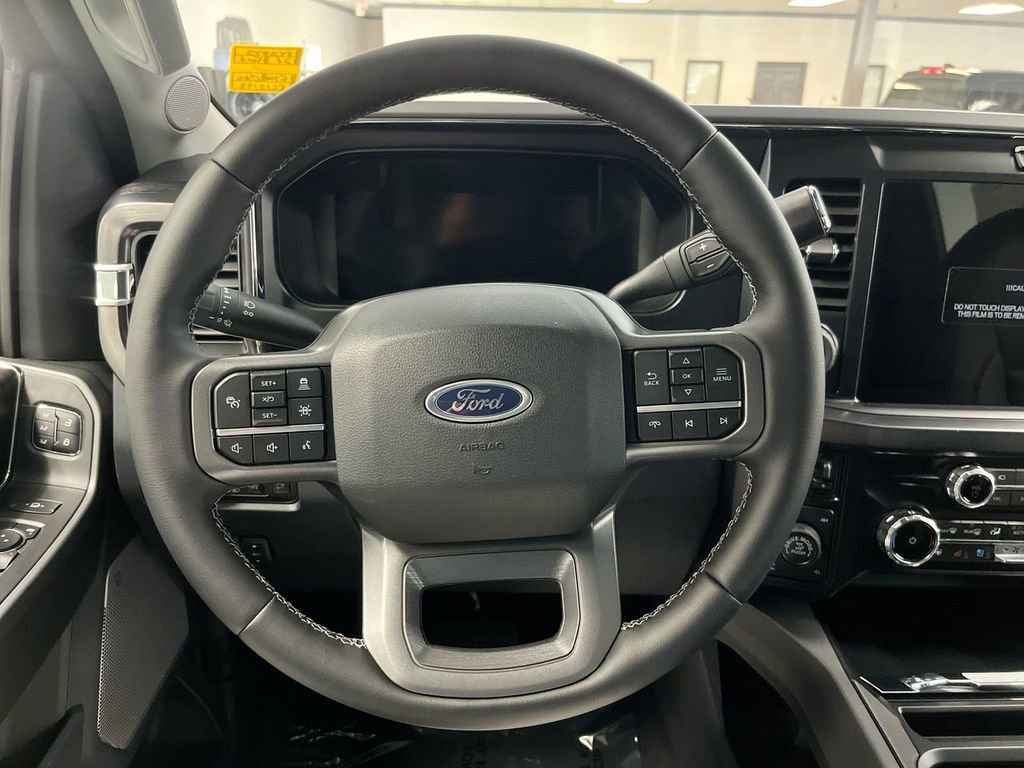 New 2026 Ford F350 4x4 Crew Cab Super Duty image 16