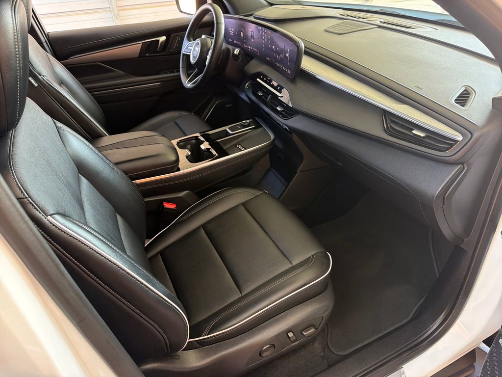 Used 2025 Buick Enclave Preferred image 30