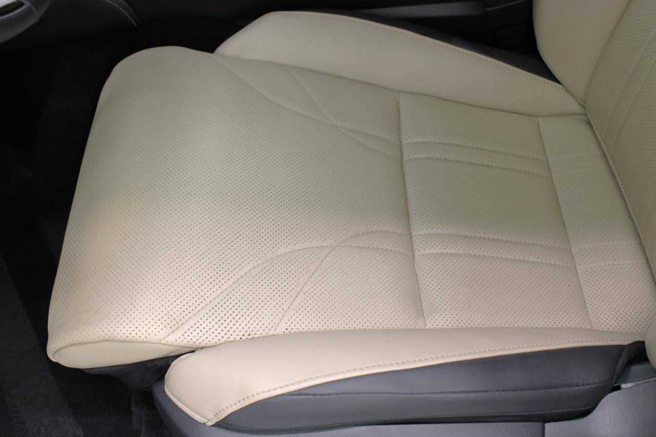 Used 2019 Lexus ES 350 w/ Accessory Package 2 image 36