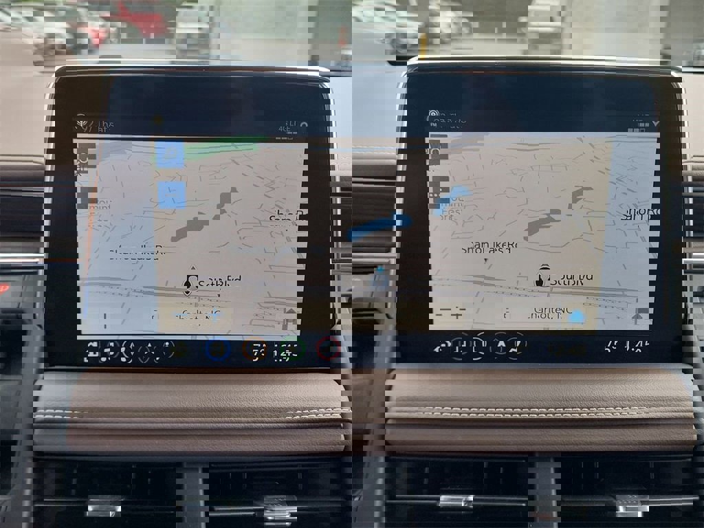 Certified 2021 Chevrolet Suburban High Country w/ Premium Package image 15