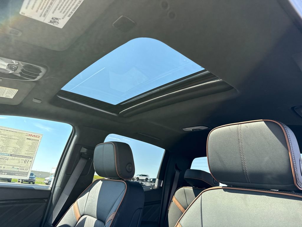 New 2026 GMC Canyon AT4 w/ Technology Plus Package AWD/4WD image 29