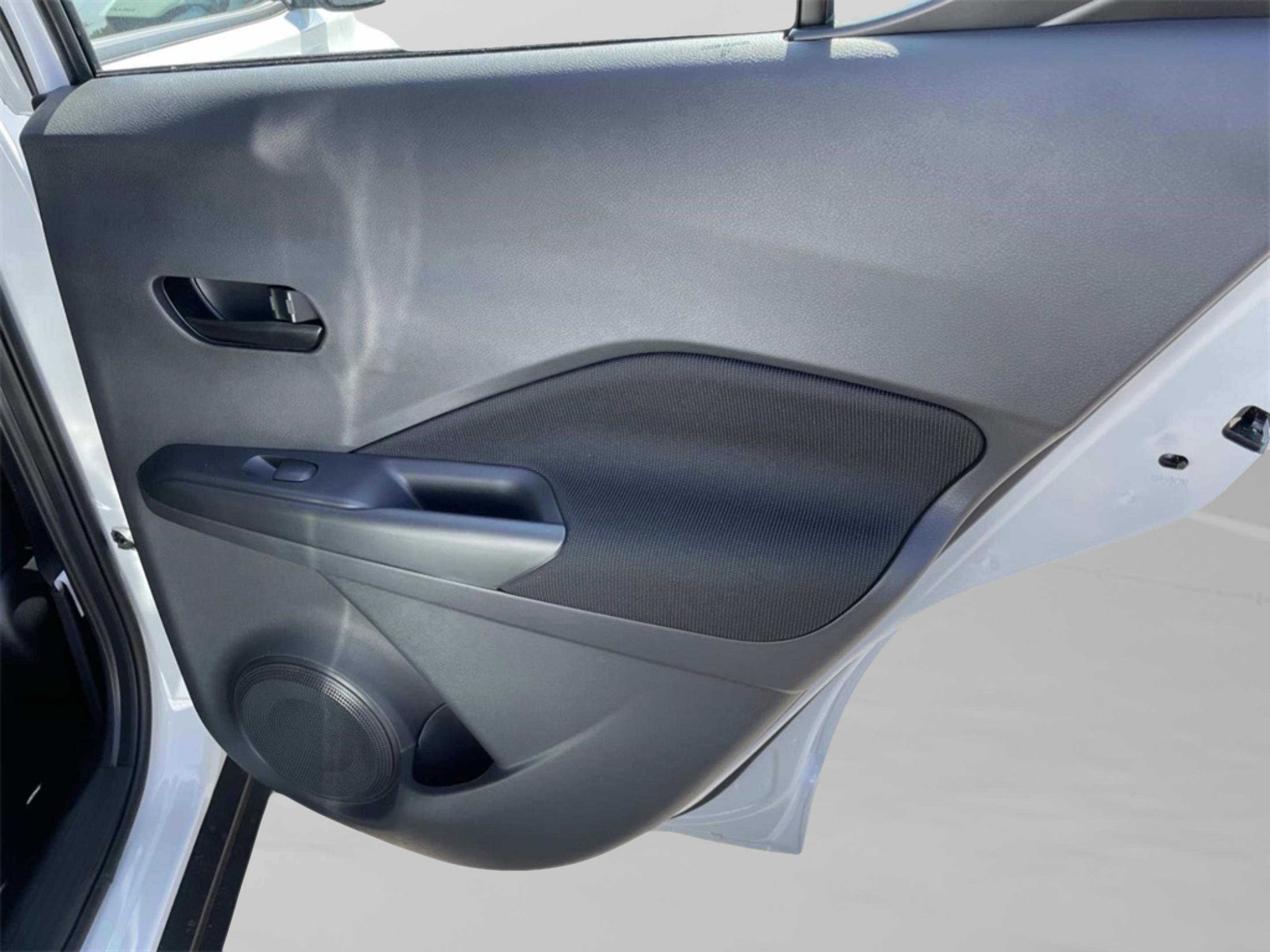 New 2025 Nissan Kicks Play S image 26