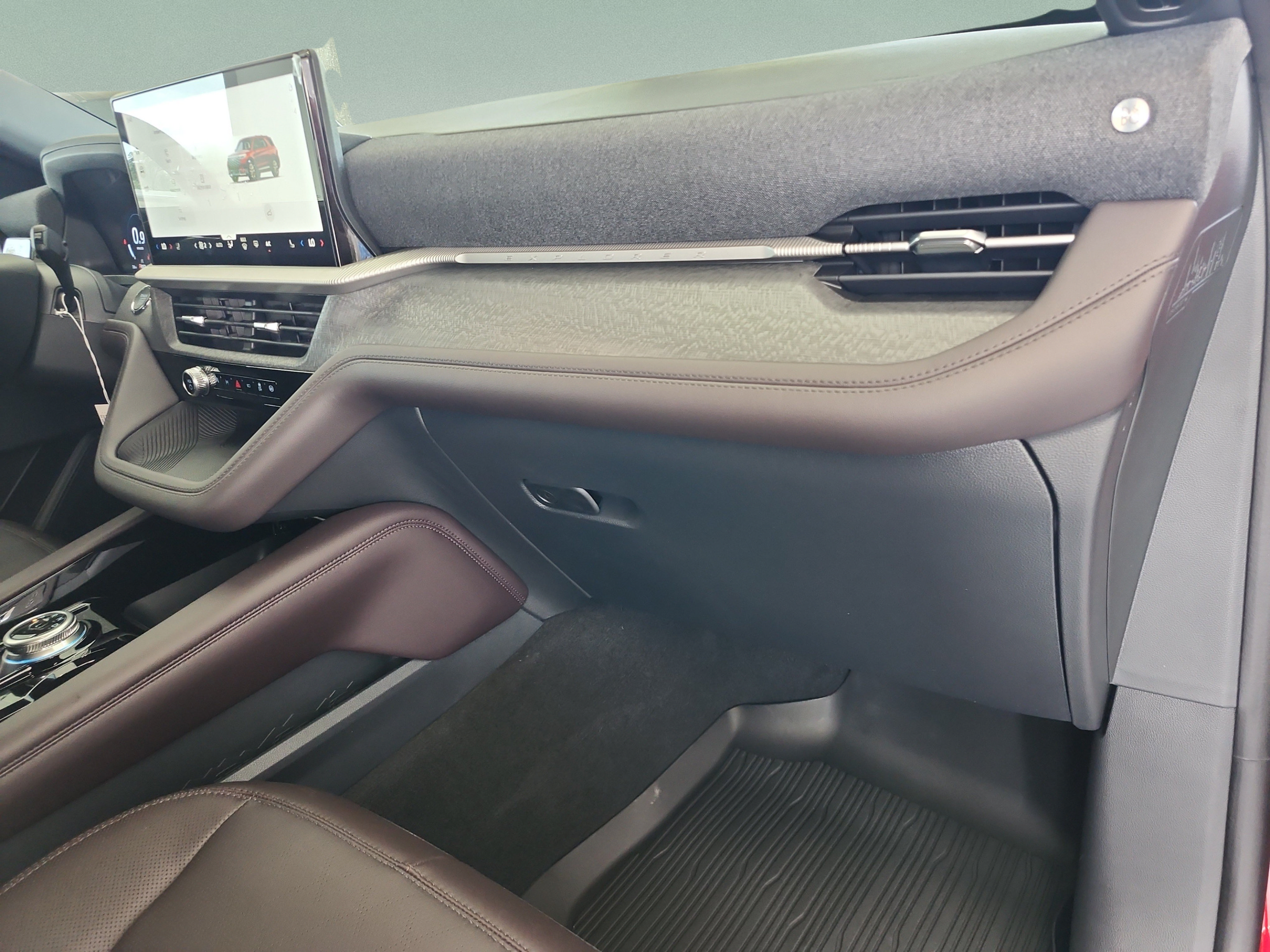 New 2026 Ford Explorer Platinum RWD image 20