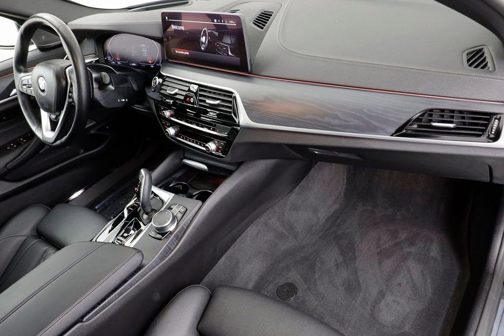 Certified 2023 BMW 530i xDrive w/ Premium Package image 22