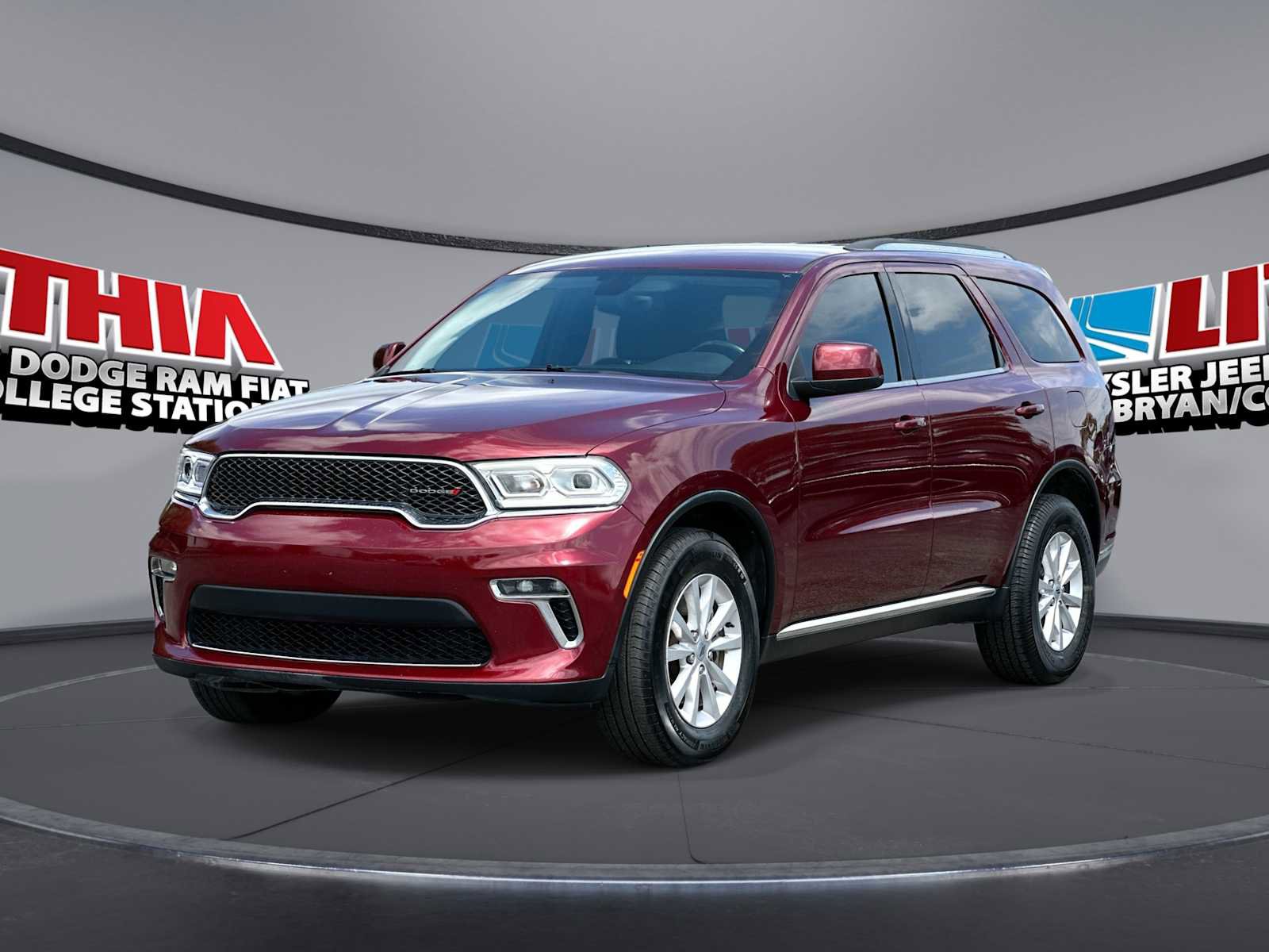 Used 2022 Dodge Durango SXT image 1
