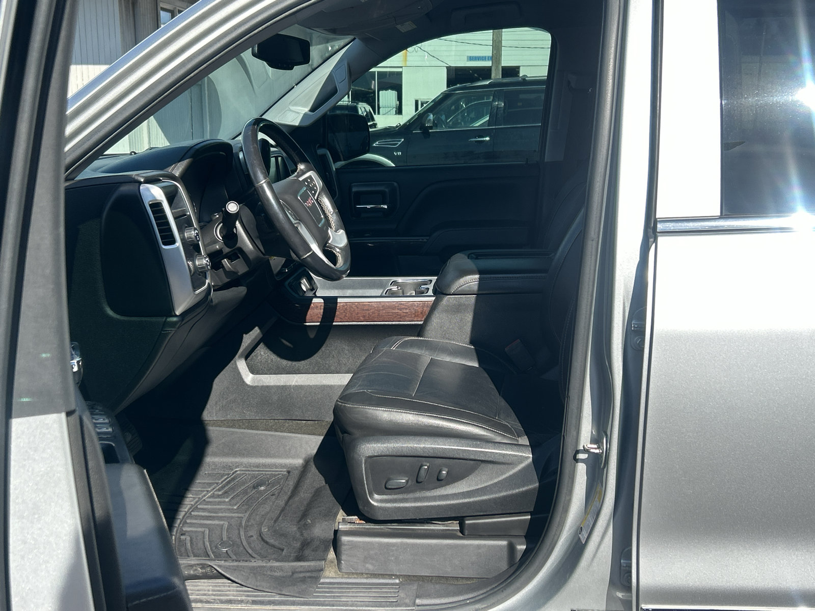 Used 2018 GMC Sierra 1500 SLT w/ SLT Premium Package AWD/4WD image 13