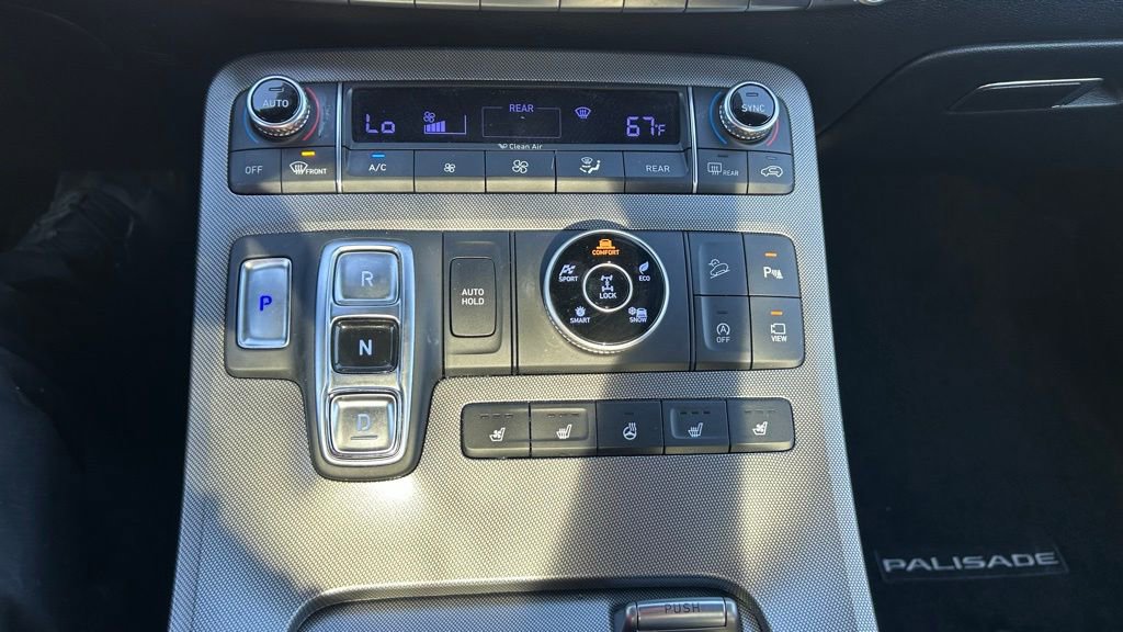 Used 2020 Hyundai Palisade Limited image 18