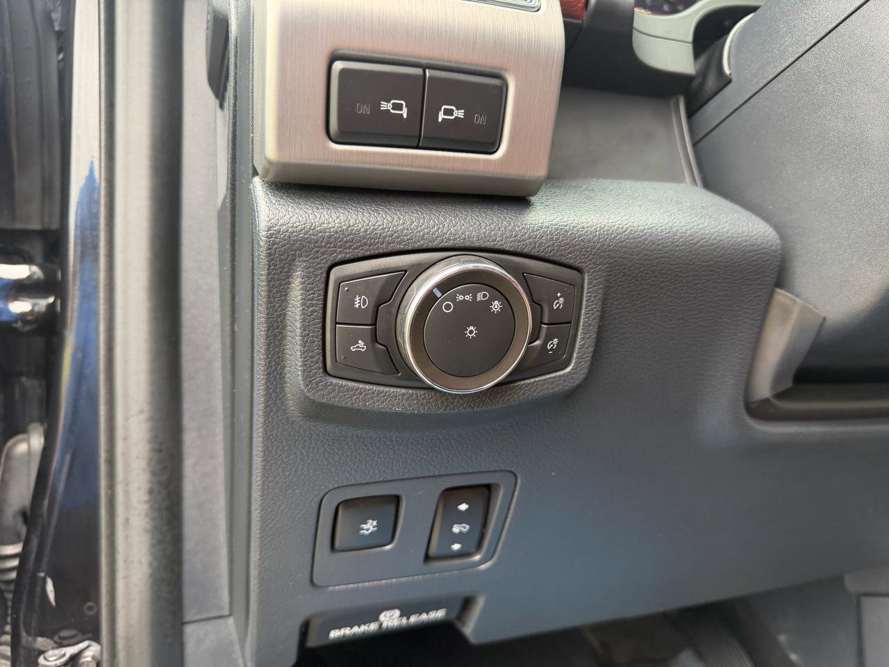 Used 2022 Ford F250 Platinum AWD/4WD image 22