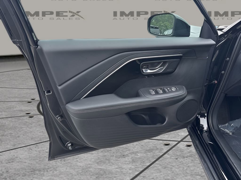 Used 2025 Acura ADX FWD image 25