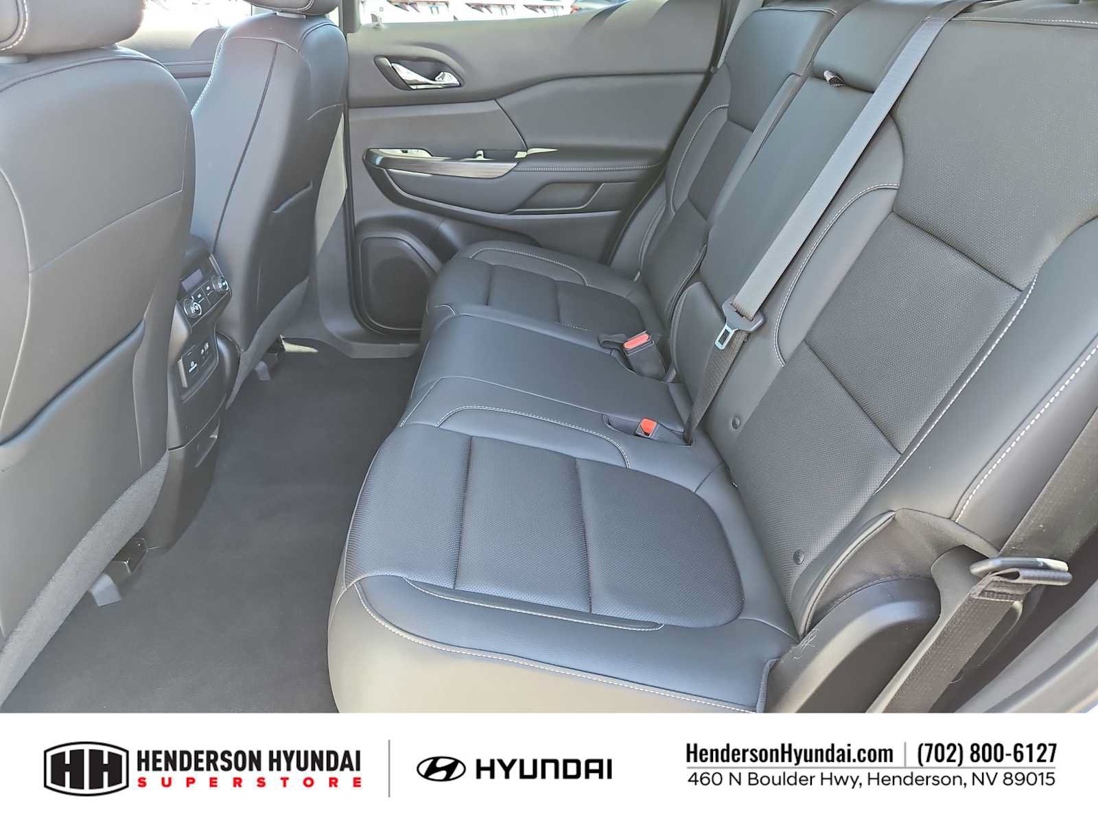 Used 2023 GMC Acadia SLT FWD image 20