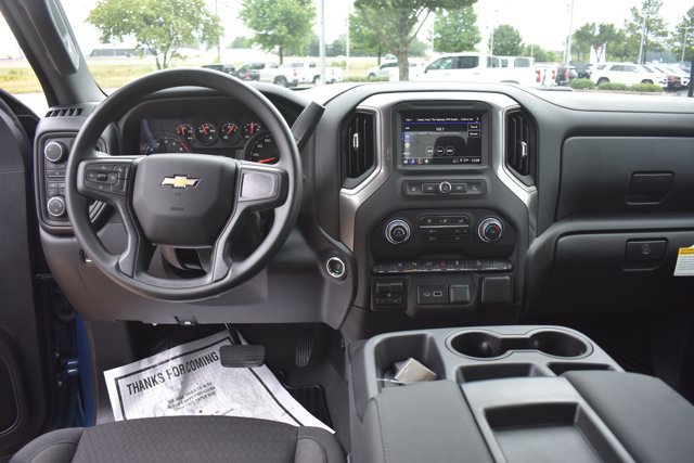 New 2026 Chevrolet Silverado 2500 Custom w/ Custom Value Package AWD/4WD image 20