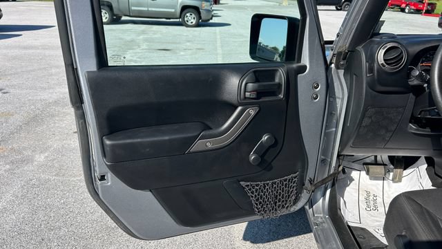 Used 2016 Jeep Wrangler Sport AWD/4WD image 17