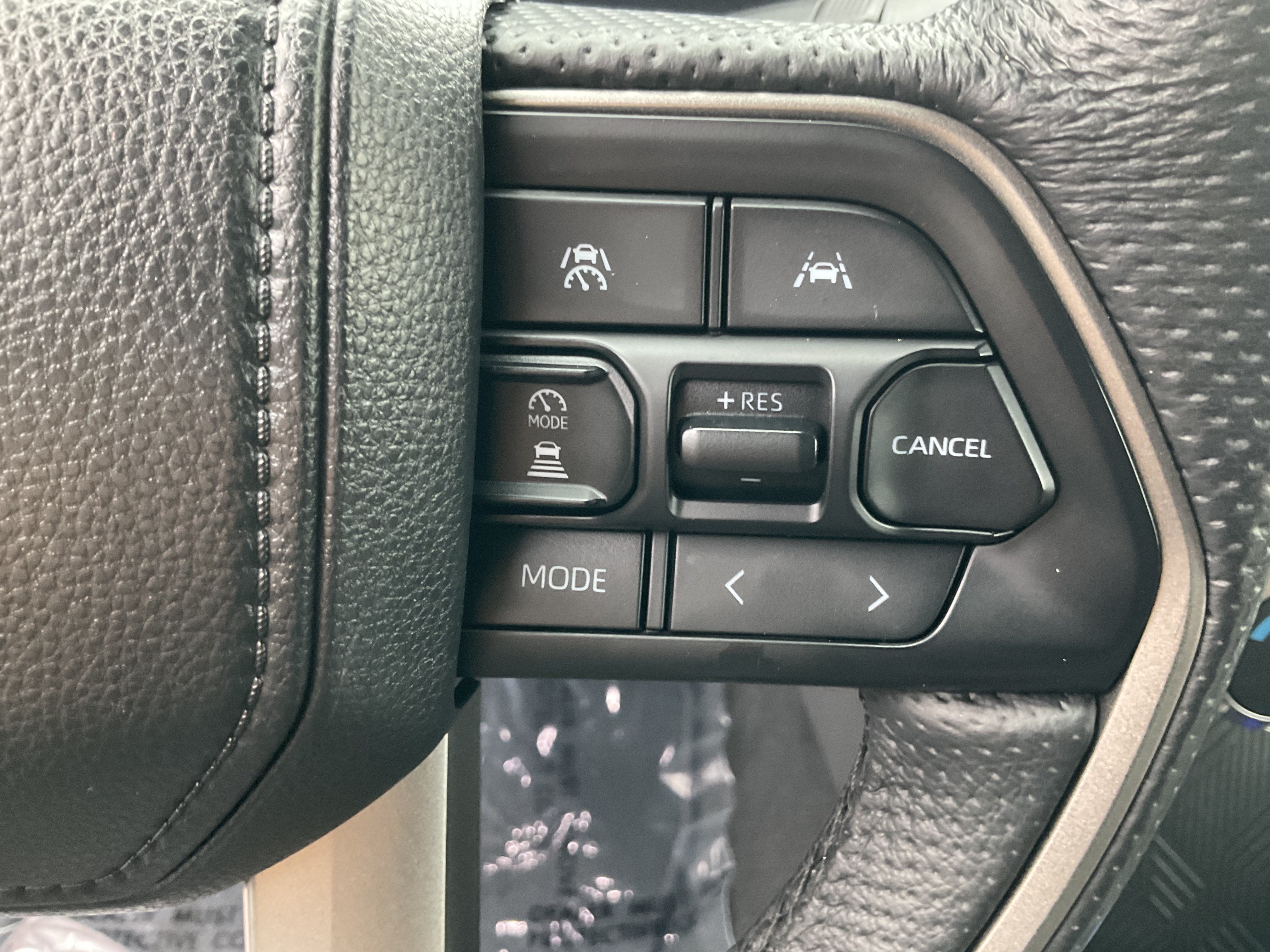 Used 2024 Toyota Tacoma TRD Off-Road AWD/4WD image 33