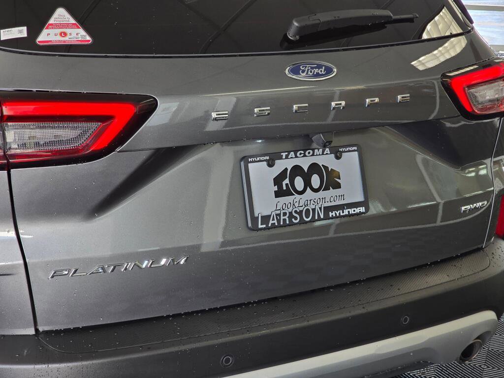 Used 2024 Ford Escape Platinum AWD/4WD image 12