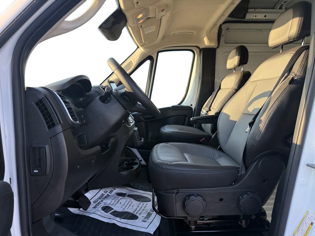 New 2026 RAM ProMaster 2500 w/ Quick Order Package 22G SLT image 9