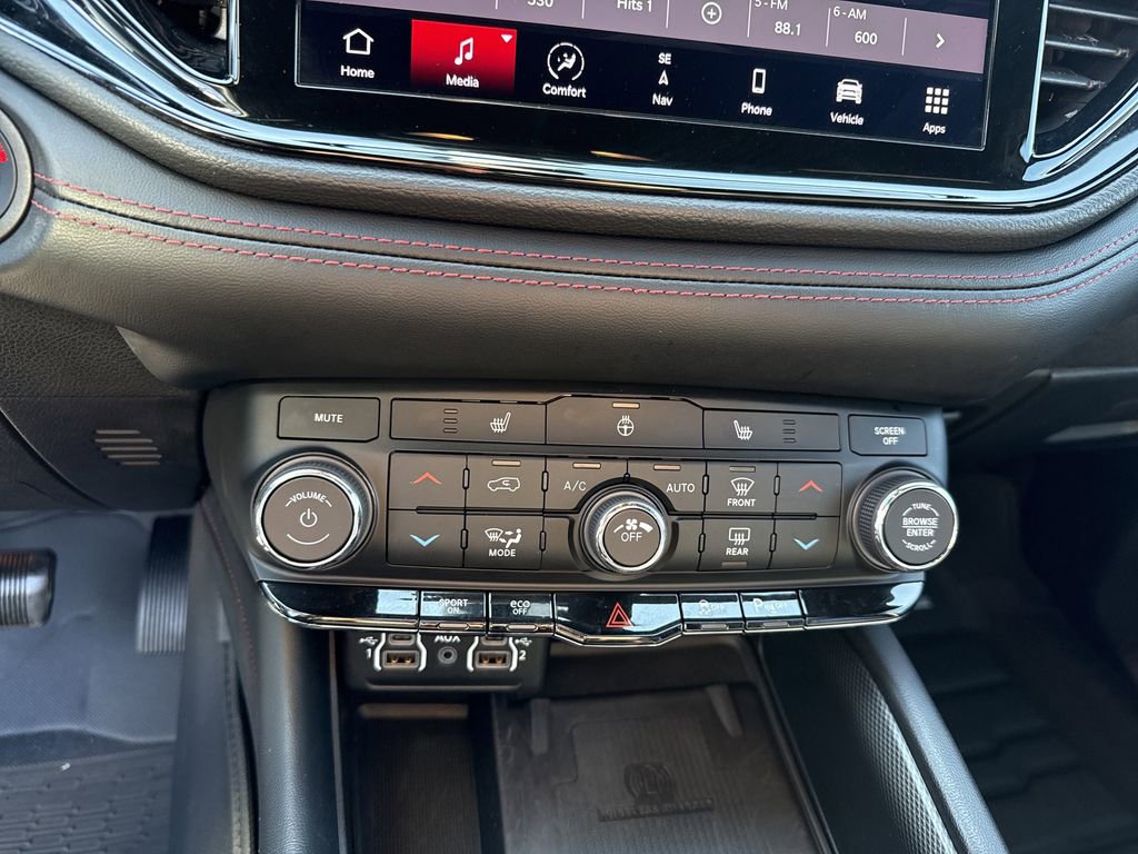 Used 2022 Dodge Durango R/T w/ Blacktop Package image 30