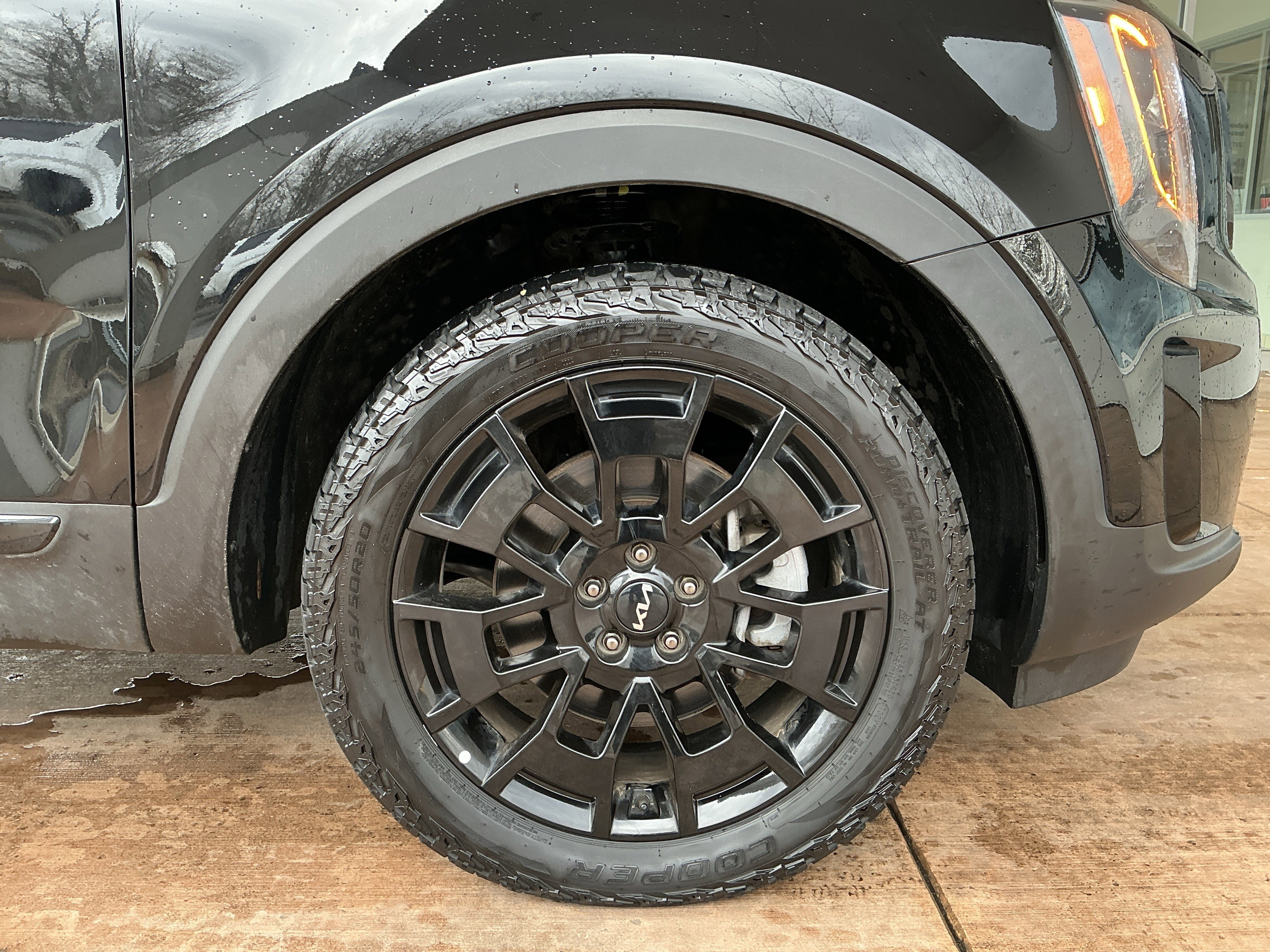 Used 2022 Kia Telluride EX w/ EX Premium Package image 28