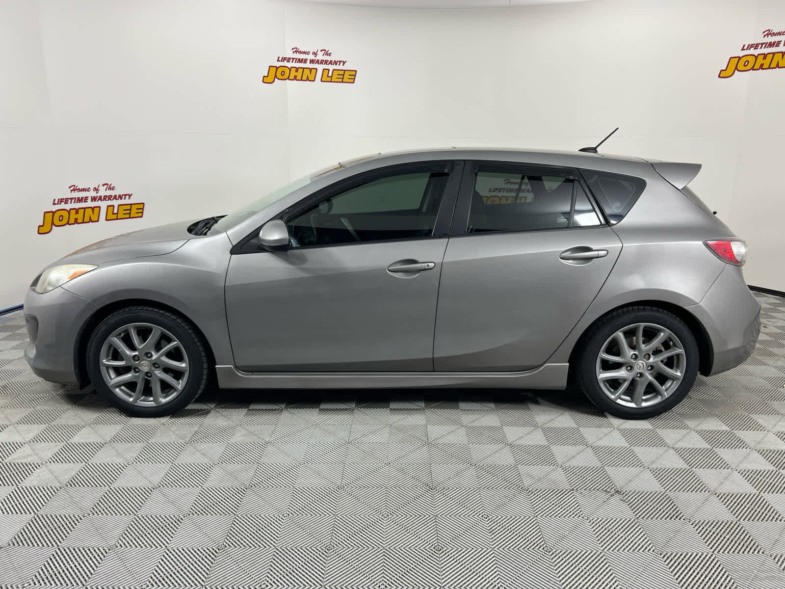 Used 2012 MAZDA MAZDA3 s Grand Touring w/ Tech Pkg image 2