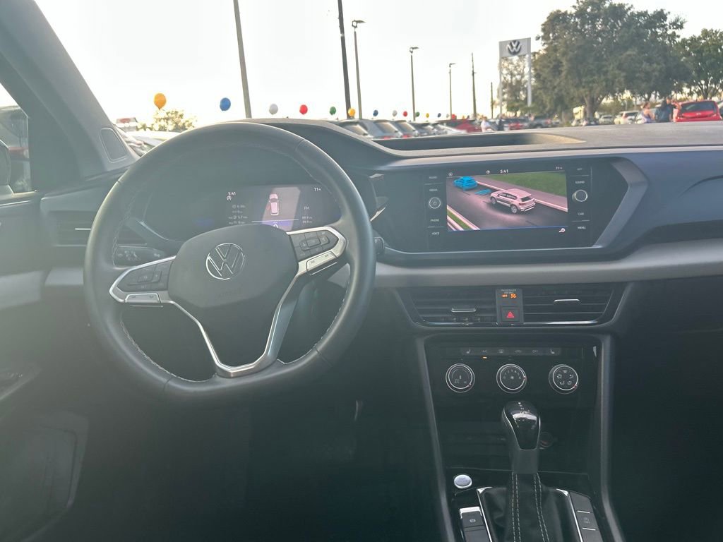 Used 2023 Volkswagen Taos SE w/ Panoramic Sunroof Package image 40