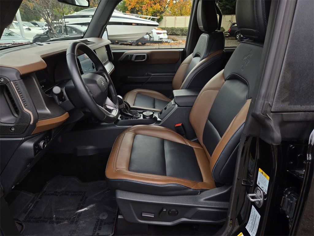 Used 2024 Ford Bronco Outer Banks image 17